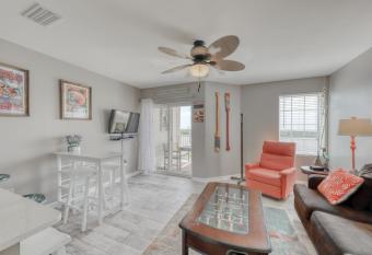 Grand Caribbean #103 has Balcony rooms