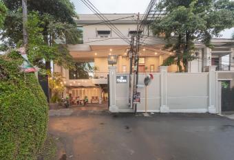 Darmo Residence allows 18 year olds to book a room