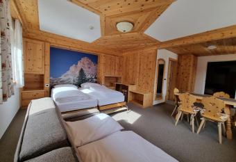 Hotel Borest has Balcony rooms