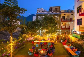 goSTOPS Rishikesh, Tapovan allows 18 year olds to book a room