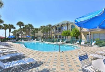 Destiny Beach Villa has Balcony rooms