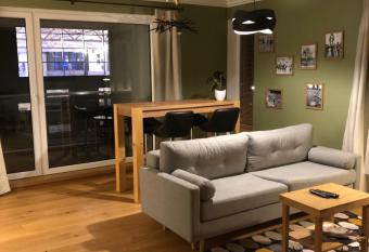 Aqua Apartments has Balcony rooms