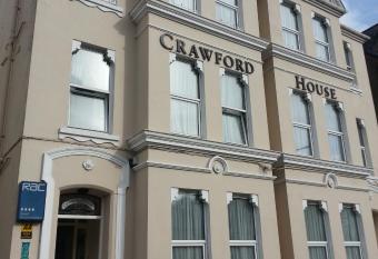 Crawford House- ScholarLee Living Apartments allows 18 year olds to book a room