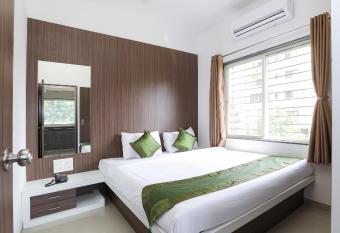 Treebo Trend Sapphire Studio allows 18 year olds to book a room