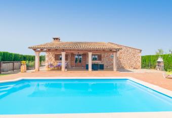 Can Grau Petit has Balcony rooms