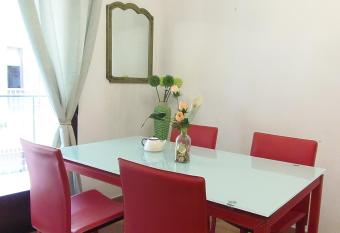 Calle San Pablo y Plaza Mayor has Balcony rooms