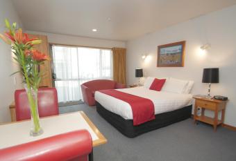 ASURE Christchurch Classic Motel & Apartments allows 18 year olds to book a room