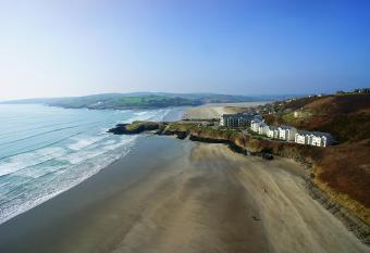 Inchydoney Island Lodge & Spa allows 18 year olds to book a room