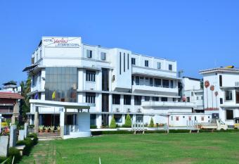 Hotel Merlin International has Balcony rooms