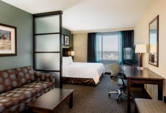 Holiday Inn Saskatoon Downtown By IHG allows 18 year olds to book a room
