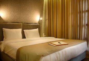 Athlos Hotel has Balcony rooms