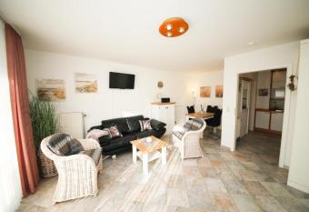 Ferienwohnung Seesternresidenz App.12 allows 18 year olds to book a room