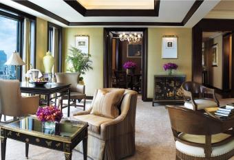 The Peninsula Bangkok has Balcony rooms