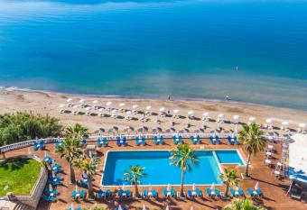 Crystal Beach Hotel allows 18 year olds to book a room