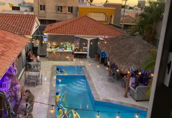 La Casona Boutique Lomas has Smoking rooms