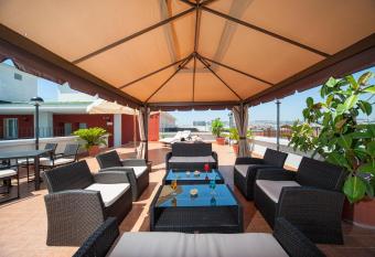 Hotel Tiempo allows 18 year olds to book a room