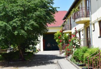 Pension GreenHouse allows 18 year olds to book a room