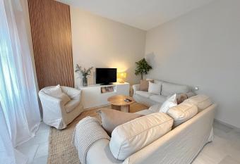 La Casa de Carmen has Balcony rooms