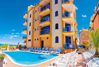 Hotel Penelope has Balcony rooms