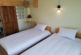 HILLDA HOUSE has Balcony rooms