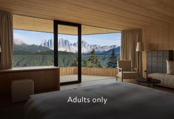 Forestis Dolomites has Balcony rooms