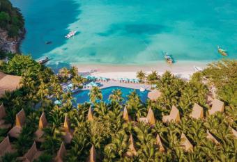 Phi Phi CoCo Beach Resort - SHA Extra Plus has Balcony rooms