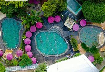 Gracia Spa Resort Hotel has Balcony rooms