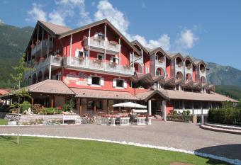 Hotel La Bussola has Balcony rooms