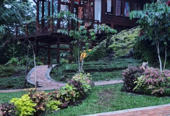 VillaHermosa B&B allows 18 year olds to book a room