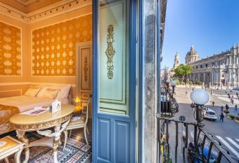 Palazzo Marletta Luxury House Hotel has Balcony rooms