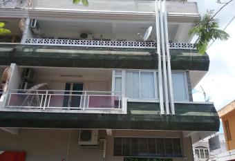 La Plaine Verte Guesthouse has Balcony rooms