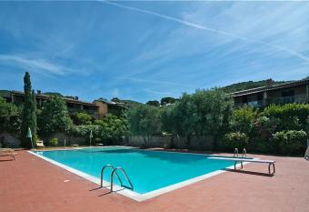 Nisportino Domus has Balcony rooms