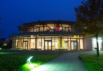 GenoHotel Baunatal allows 18 year olds to book a room