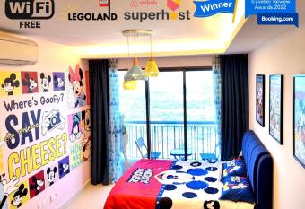 1-4pax Mickey Mouse 1bedrm at Puteri Harbour, Teega Suite has Balcony rooms