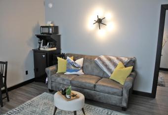 The Serenity Suite - Main Street Lodge in Berlin has Balcony rooms