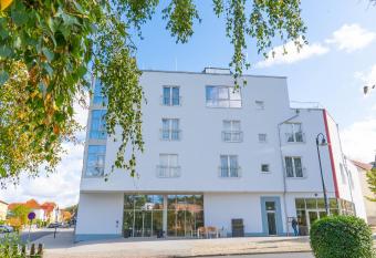 Mythenresort Heimdall allows 18 year olds to book a room