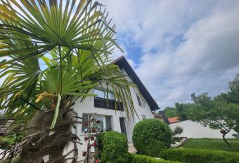 Vila Jovana has Balcony rooms