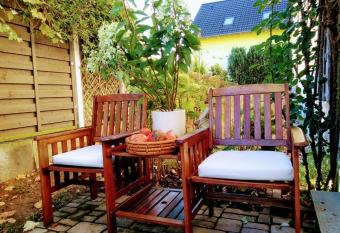 Art & Nature Apartments in der N  he FFM-Messe has Balcony rooms