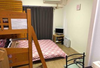 Guest house ZEN HAKATA 102 has Balcony rooms