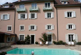 La Maison du Parc has Balcony rooms