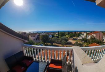 Apartments Jozi   has Balcony rooms