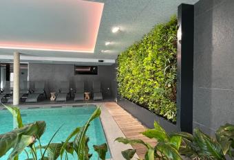 PENTHOUSE DURBUY APPART 10-12 Pers Vue Panoramique has Balcony rooms