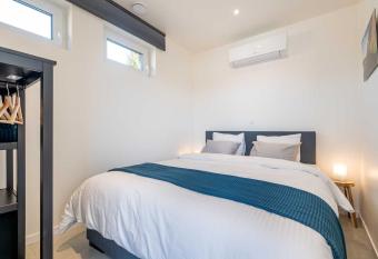 Apartments Brussels Airport allows 18 year olds to book a room