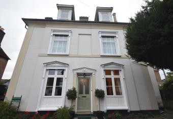 Gordon House allows 18 year olds to book a room