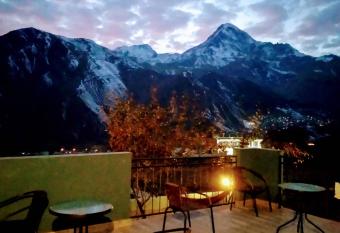 UP has Balcony rooms