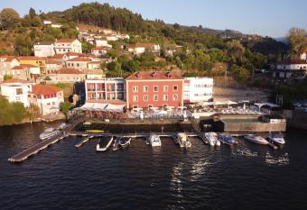 Douro Hotel Porto Antigo allows 18 year olds to book a room