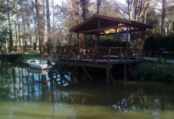 Caba  as Aqui y Ahora has Balcony rooms