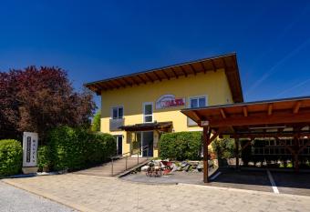 Appartements Walzl has Balcony rooms