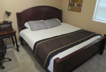 Atlanta Hartsfield Airport Guesthouse - Netflix Disney Amzn has Balcony rooms