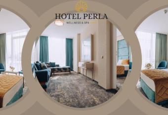 Hotel Perla has Balcony rooms